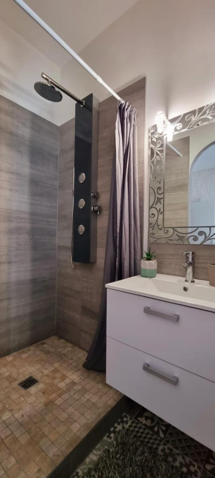 Barreau Hotel Libourne Bagian luar foto